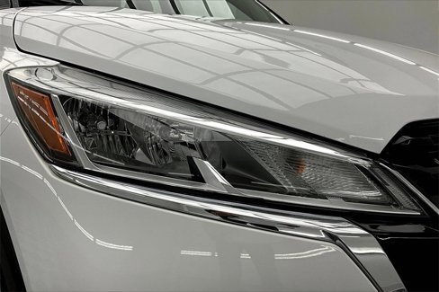 Used 2024 Nissan Kicks S image 29
