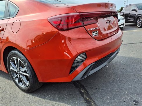 Certified 2023 Kia Forte LXS image 12