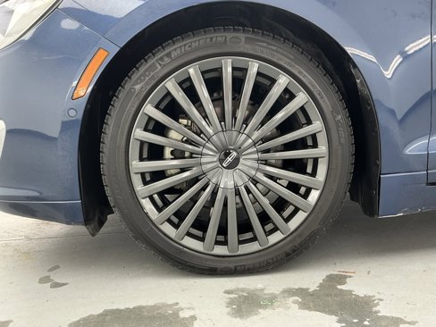 Used 2017 Lincoln MKZ Reserve w/ Technology Package image 18