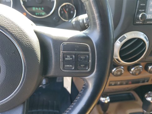Used 2018 Jeep Wrangler Unlimited Rubicon w/ Connectivity Group image 20