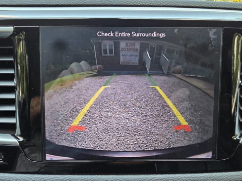 Used 2018 Chrysler Pacifica Limited w/ S Appearance Package image 17