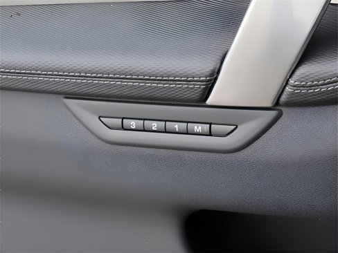 New 2025 Land Rover Discovery Sport Dynamic SE image 44