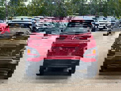 Used 2021 Hyundai Kona SE w/ Cargo Package image 10