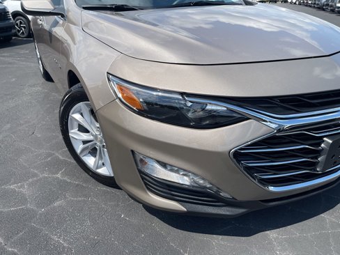 Used 2024 Chevrolet Malibu LT image 3