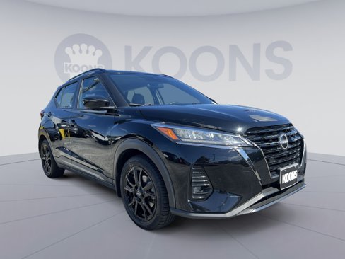Used 2023 Nissan Kicks SR image 10