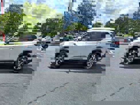 Used 2021 Nissan Rogue SV image 22
