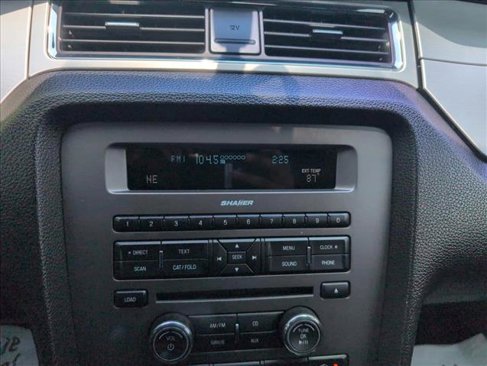 Used 2010 Ford Mustang GT Premium image 12