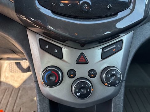 Used 2015 Chevrolet Sonic LTZ image 17