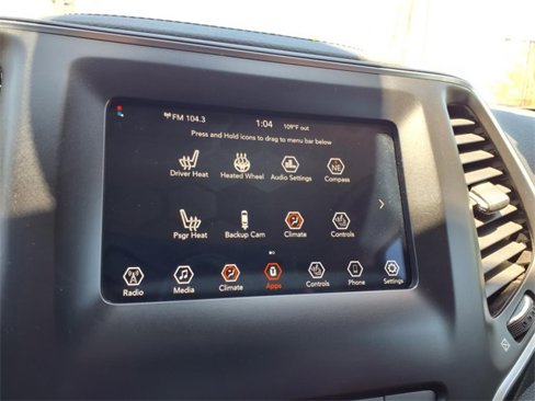 Used 2021 Jeep Cherokee Latitude Plus image 38