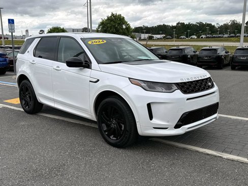 New 2024 Land Rover Discovery Sport S image 9