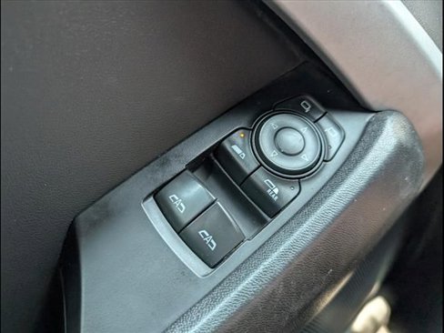 Used 2020 Chevrolet Camaro LT image 13