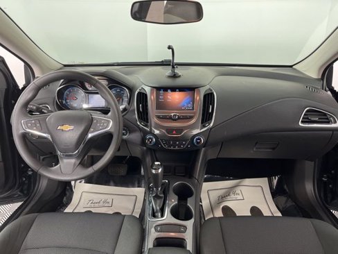 Used 2018 Chevrolet Cruze LT w/ Convenience Package image 40