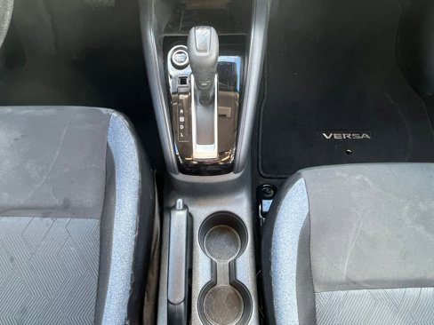 Used 2023 Nissan Versa SV image 39