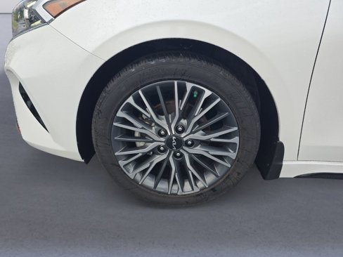 Used 2023 Kia Forte GT-Line w/ GT-Line Premium Package image 10
