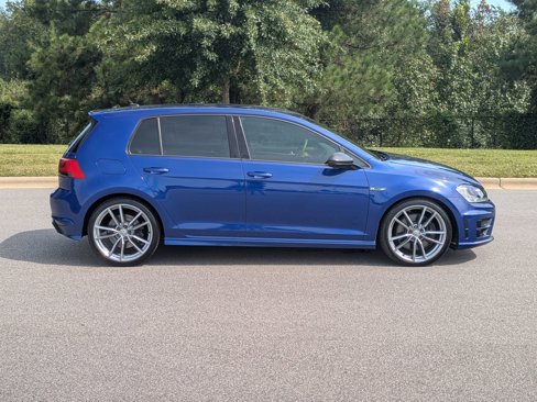 Used 2017 Volkswagen Golf R 4-Door image 4