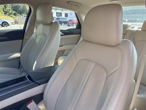 Used 2018 Lincoln MKZ Reserve image 21