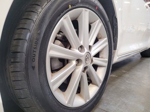 Used 2014 Toyota Camry XLE image 31
