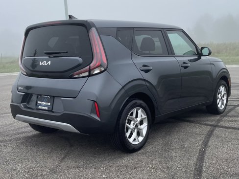 Used 2023 Kia Soul LX w/ LX Technology Package image 14