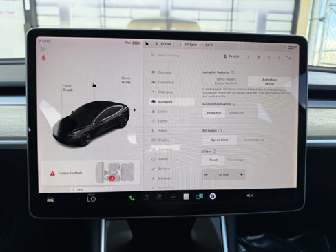 Used 2019 Tesla Model 3 Standard Range Plus image 16
