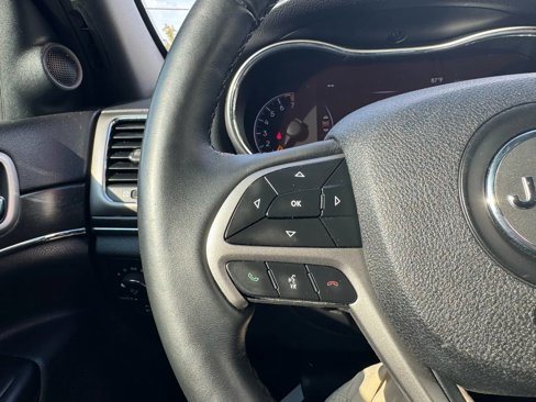 Used 2018 Jeep Grand Cherokee Limited image 13