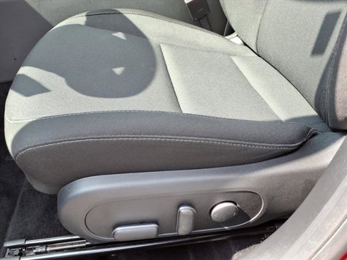 Used 2025 Hyundai Kona SEL image 8