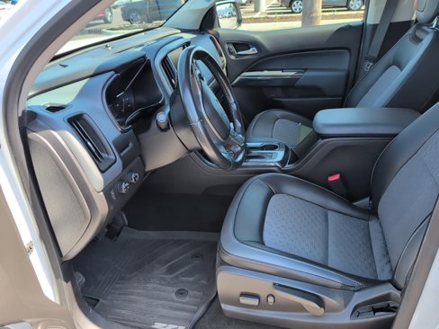 Used 2016 Chevrolet Colorado Z71 image 4