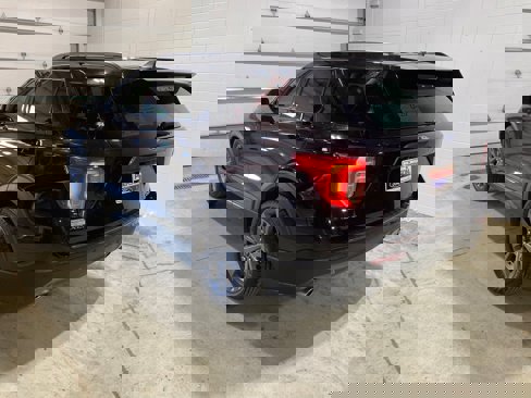 Used 2021 Ford Explorer XLT w/ Equipment Group 202A image 16