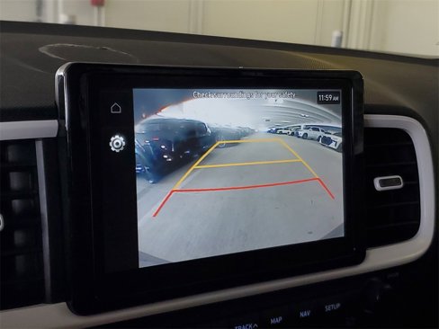 Used 2022 Hyundai Venue Limited image 20