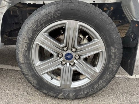 Used 2019 Ford F150 XLT w/ Equipment Group 302A Luxury image 7