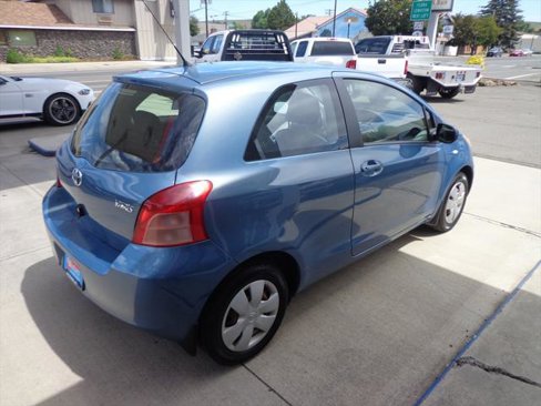 Used 2008 Toyota Yaris 2-Door Hatchback image 4