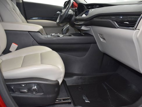 Used 2021 Cadillac XT4 Premium Luxury image 21