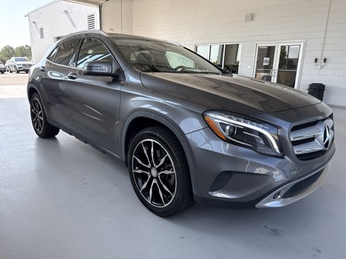 Used 2015 Mercedes-Benz GLA 250 4MATIC image 9
