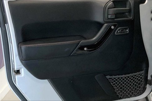 Used 2012 Jeep Wrangler Altitude image 23