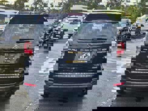 Used 2018 Subaru Forester 2.5i Limited image 4