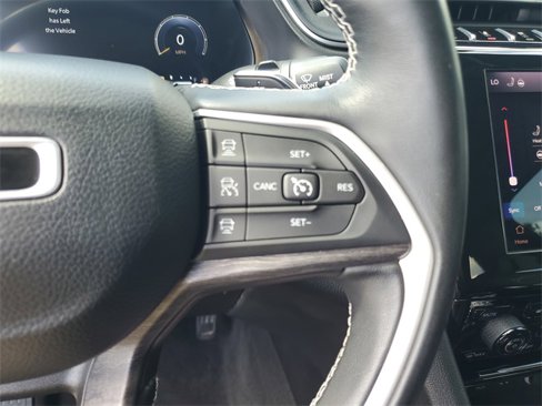 Used 2022 Jeep Grand Cherokee Limited image 26