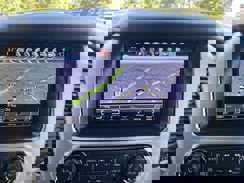 Used 2018 GMC Yukon SLT w/ Premium Edition image 25