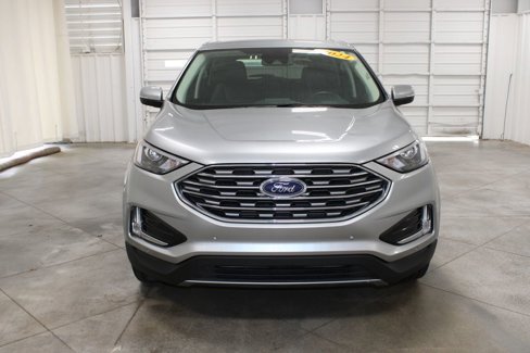 Used 2024 Ford Edge Titanium image 3