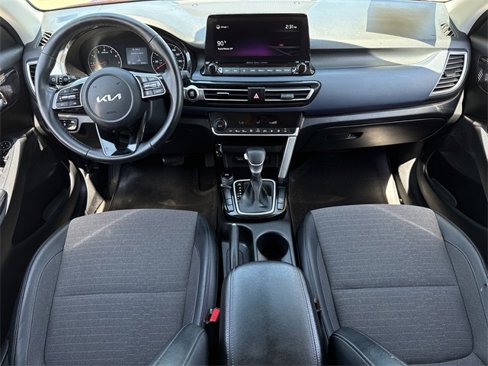 Used 2022 Kia Seltos S image 10