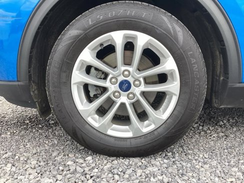 Used 2020 Ford Escape SE image 6