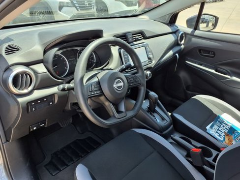 Certified 2025 Nissan Versa S image 5