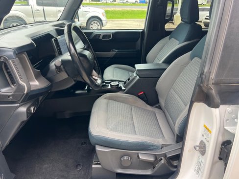 Used 2022 Ford Bronco Outer Banks image 16