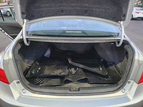 Used 2013 Honda Accord Touring image 10