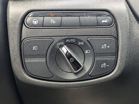 Used 2022 INFINITI QX50 Essential image 23