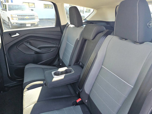 Used 2015 Ford Escape SE image 35