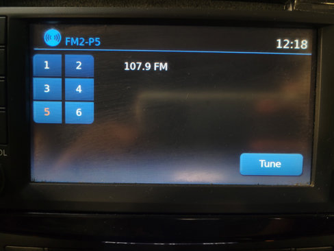 Used 2018 Nissan Sentra SV w/ Premium Package (P01) image 25