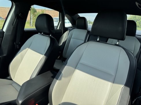 Used 2019 Volkswagen Jetta R-Line image 10