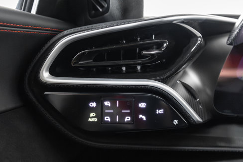 Used 2025 Ferrari 296 GTS image 32