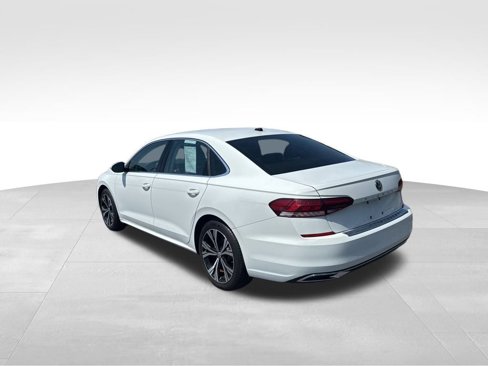 Used 2022 Volkswagen Passat 2.0T SE image 28