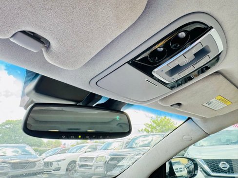 Used 2015 Kia Cadenza Limited image 21