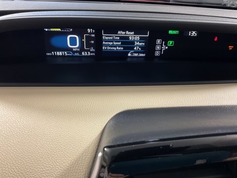 Used 2017 Toyota Prius Two image 25